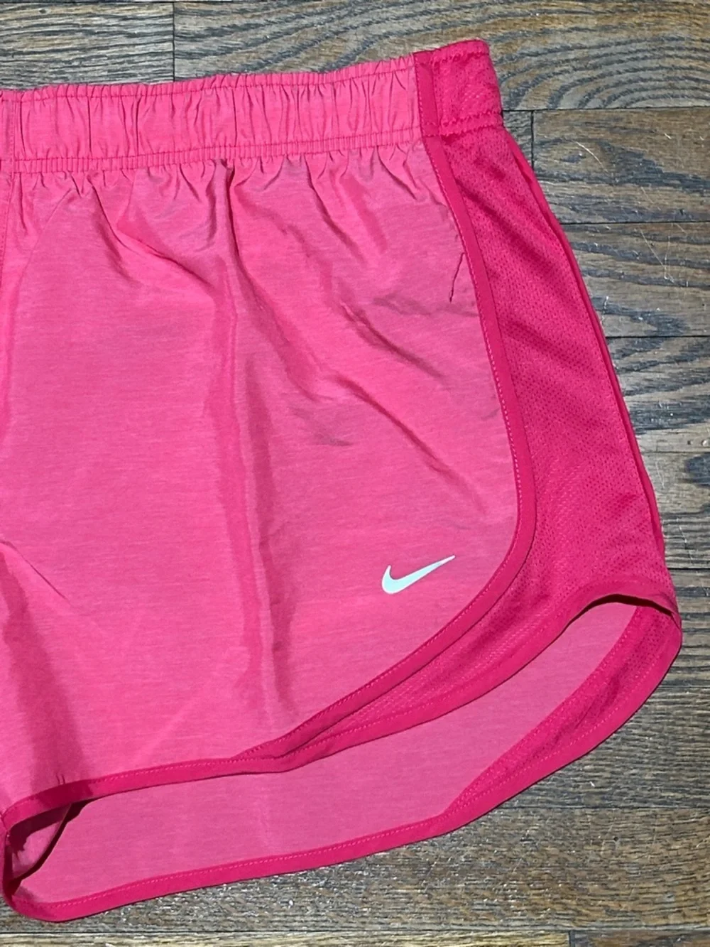 Nike Women’s Dri-FIT Pink Athletic Shorts new - Picture 4 of 6
